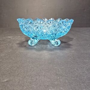 Vintage LG Wright Blue Daisy And Button Footed Trinket Candy 5.5"